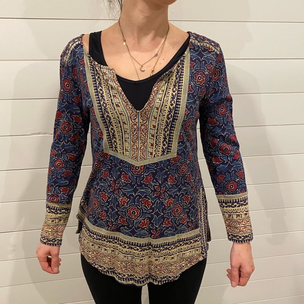 Lucky brand v neck blouse